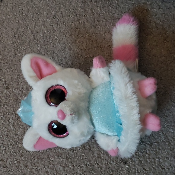 Aurora World YooHoo & Friends 8-Inch Pammee Ice Princess Lemur Stuffed Animal - Picture 3 of 5